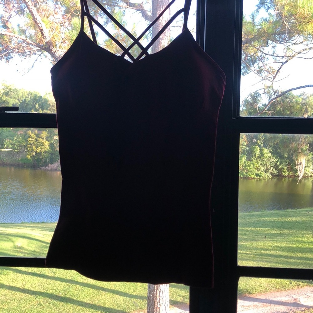 Nice tank top crossing straps on front